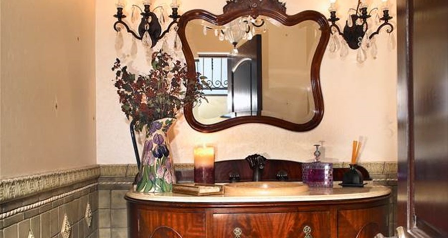 Powder Room